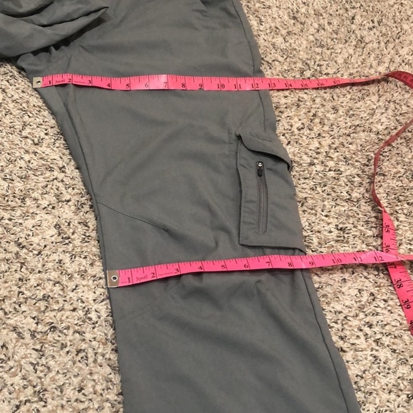 REI Taereen Straight Leg Cargo Pants Size 10 Gray Nylon Spandex Blend UPF 50+ - Picture 8 of 9